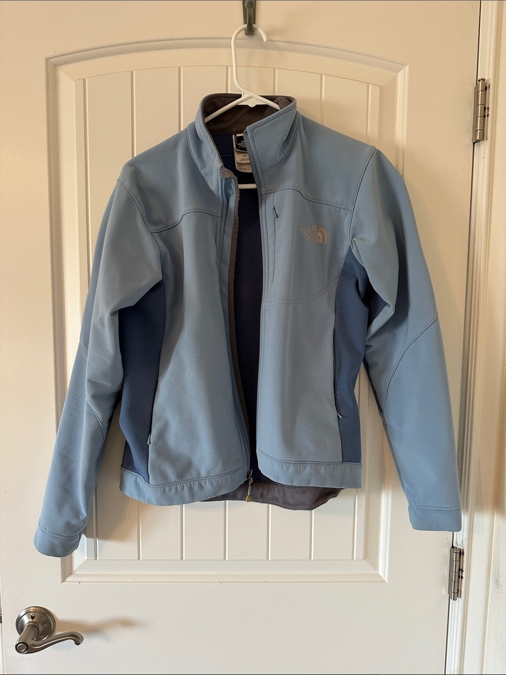 The North Face Two-Tone Blue Lightweight Softshell Jacket